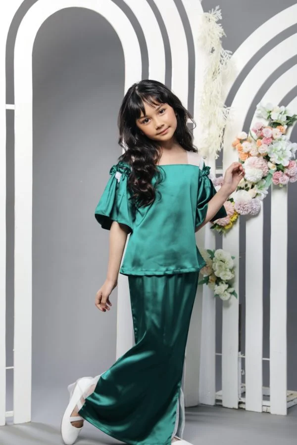 Kayla - Emerald Green