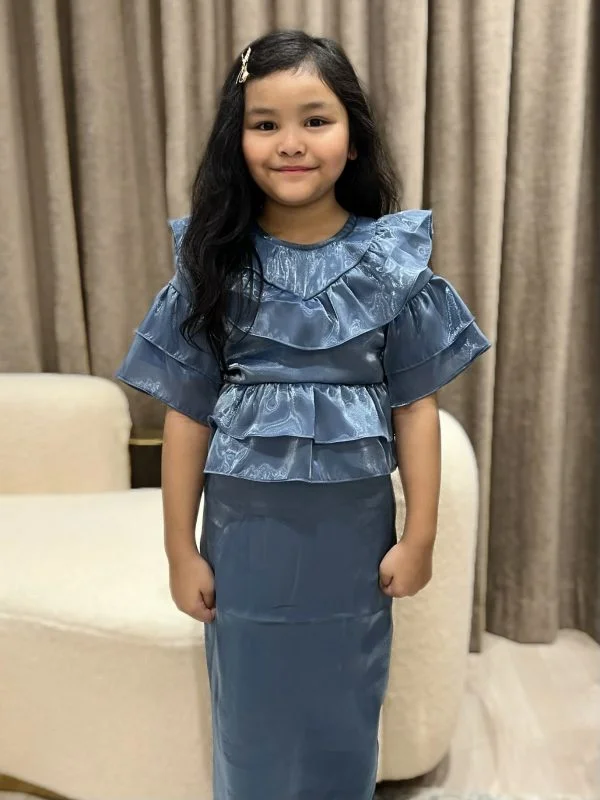 Selena - blue