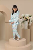 Sandra - light blue